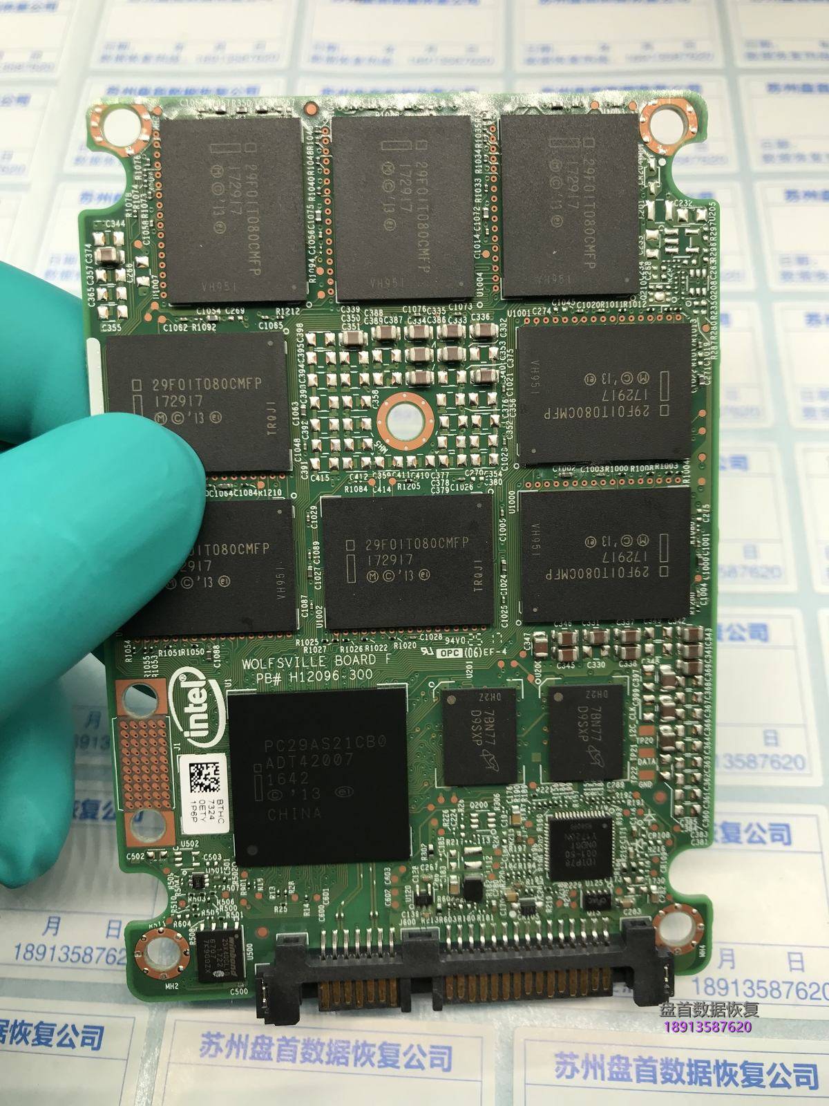 英特尔S3610 1.6T掉盘无法识别SSD在BIOS里显示0容量磁盘管理显示未初始化分区